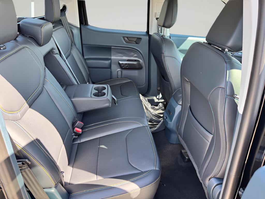 New 2026 Ford Maverick Lobo AWD/4WD image 30