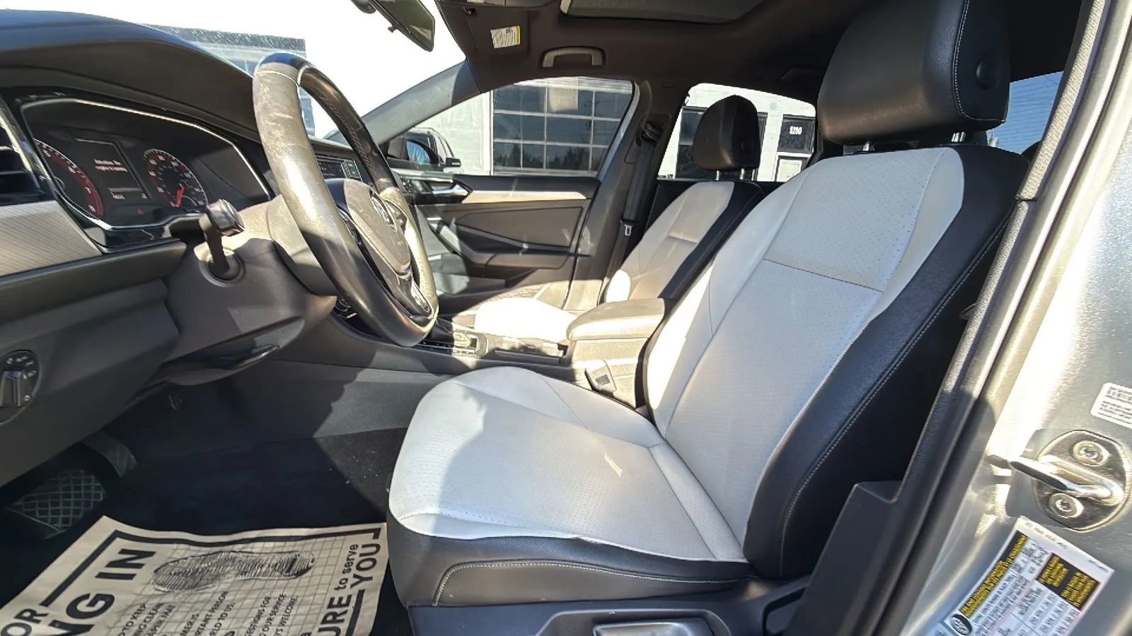 Used 2019 Volkswagen Jetta R-Line w/ R-Line Cold Weather Package image 15