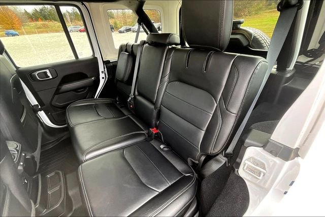 Used 2021 Jeep Wrangler Unlimited Sahara image 26
