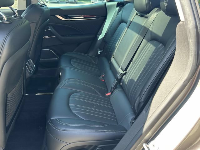 Used 2022 Maserati Levante Modena AWD/4WD image 16