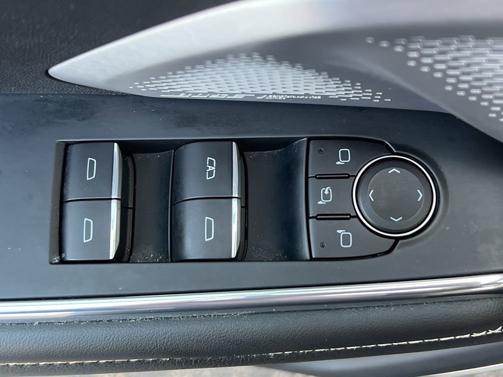 Used 2024 GMC Acadia Denali w/ Super Cruise Package image 14