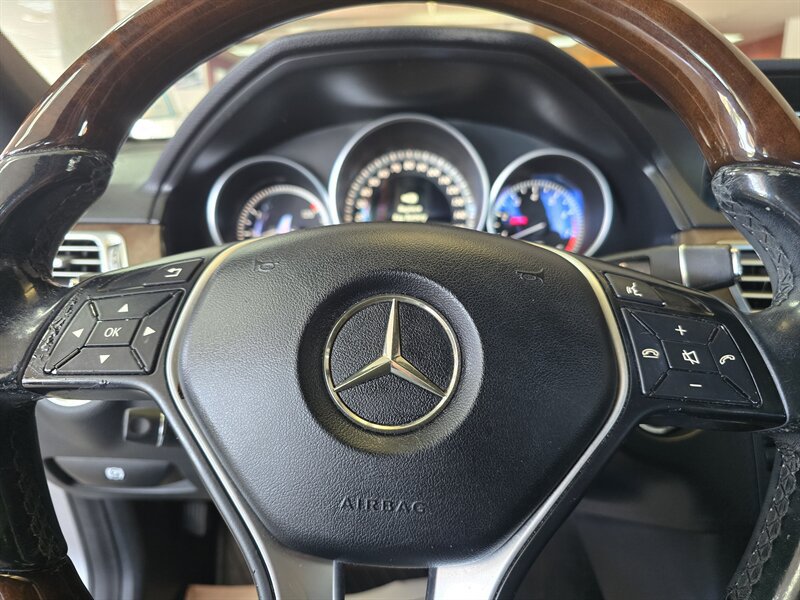 Used 2014 Mercedes-Benz E 350 4MATIC Sedan image 30