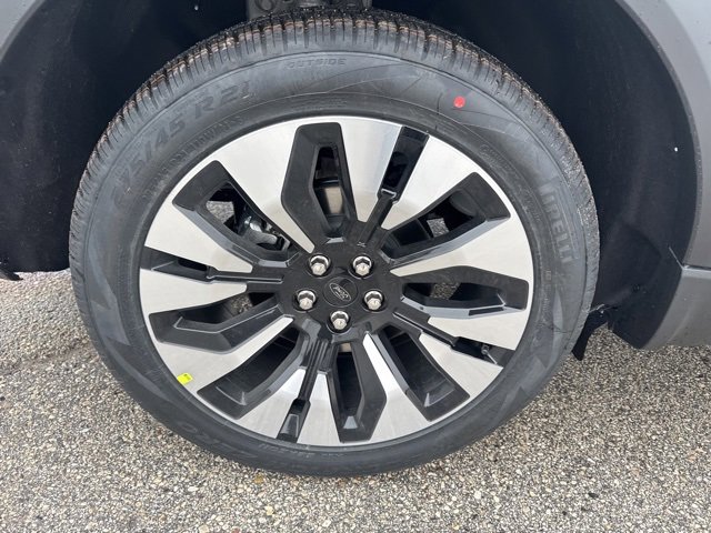 New 2026 Ford Explorer Platinum w/ LUX Leather Package image 21