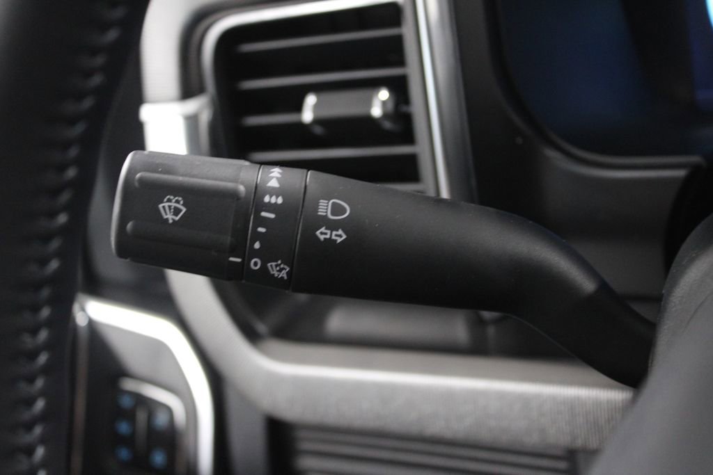 New 2026 Ford F250 Platinum image 40