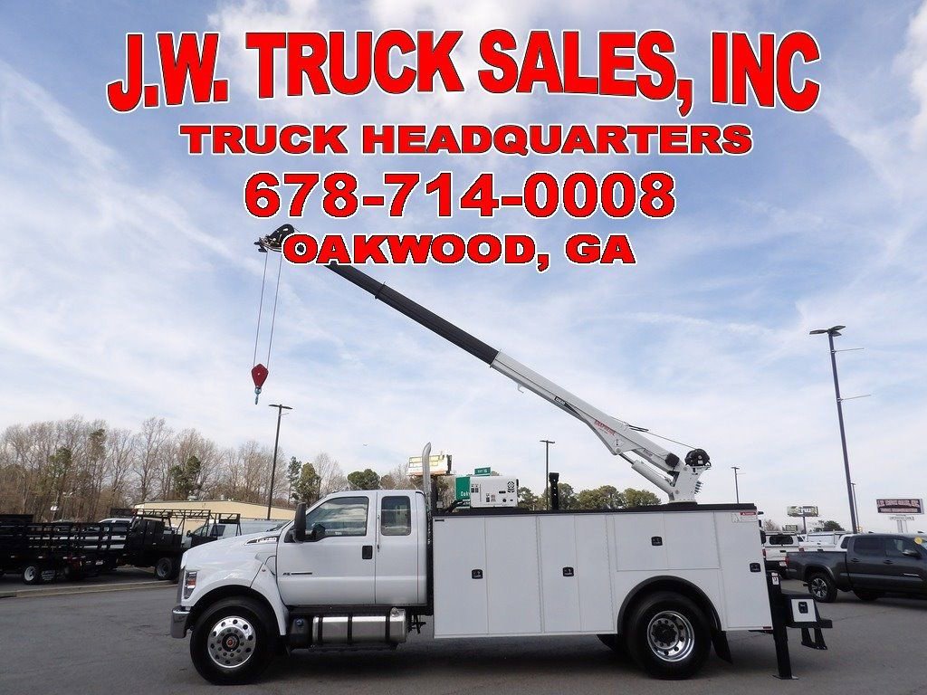 Used 2025 Ford F750 2WD SuperCab Super Duty image 2