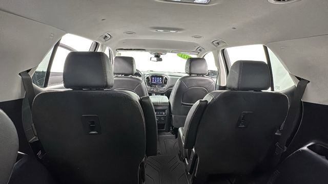 Used 2021 Chevrolet Traverse RS image 19
