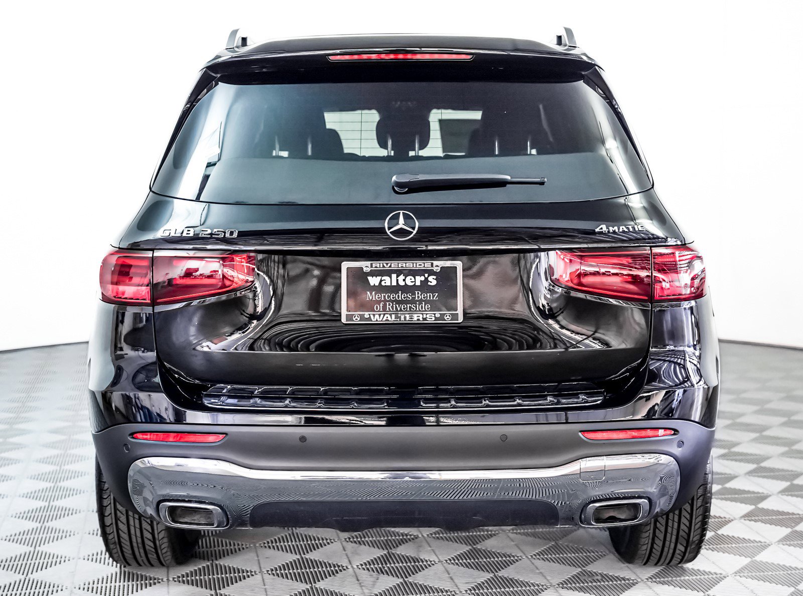 New 2025 Mercedes-Benz GLB 250 4MATIC image 10