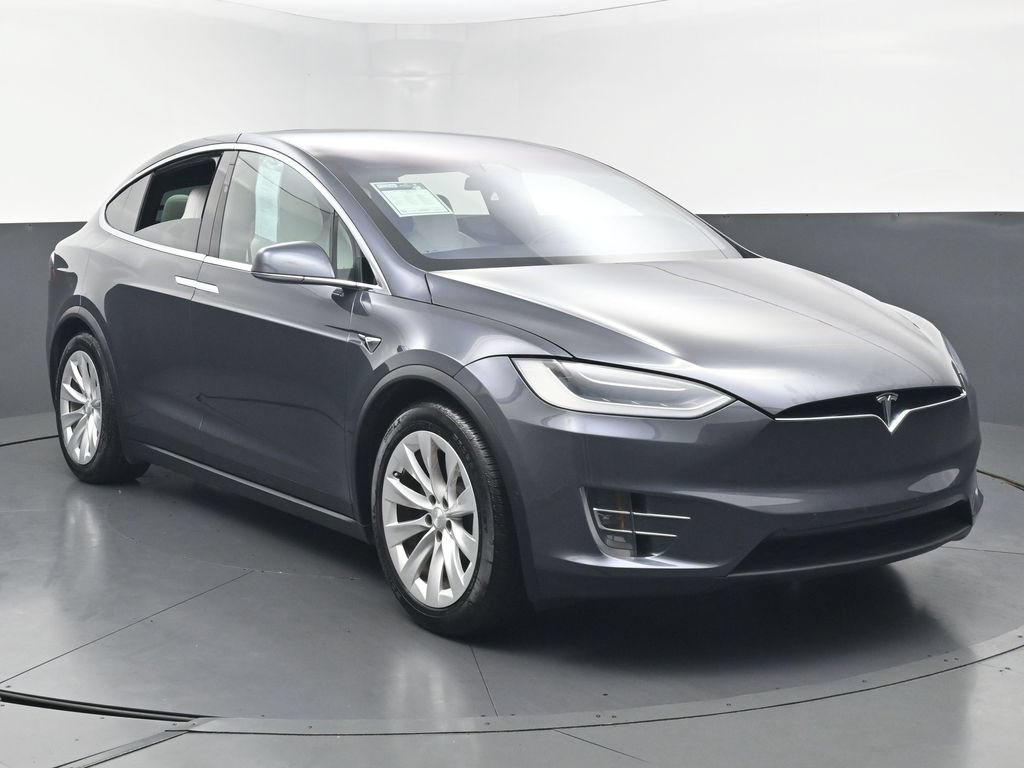 Used 2017 Tesla Model X 75D AWD/4WD image 3