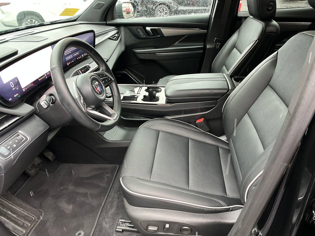 Used 2025 Buick Enclave Preferred image 9