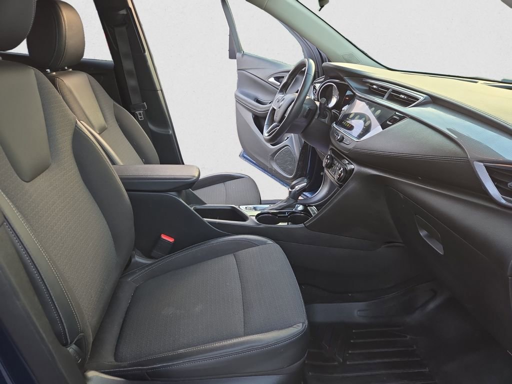 Used 2021 Buick Encore GX Select image 16