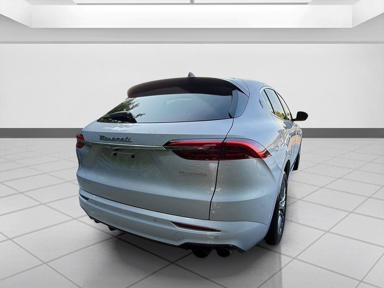 Used 2024 Maserati Grecale GT AWD/4WD image 5