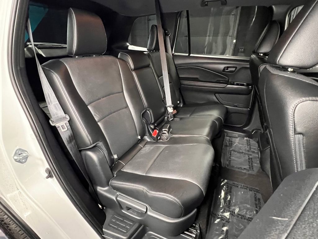 Used 2024 Honda Passport EX-L image 27