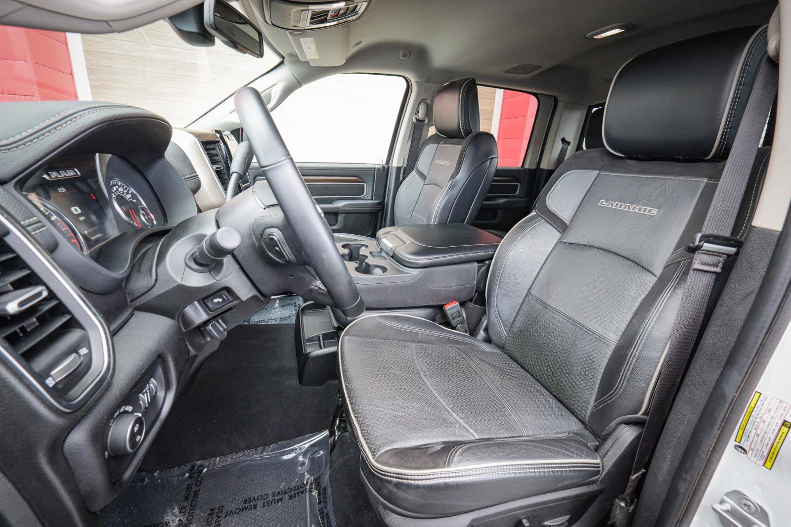 Used 2024 RAM 2500 Laramie image 13