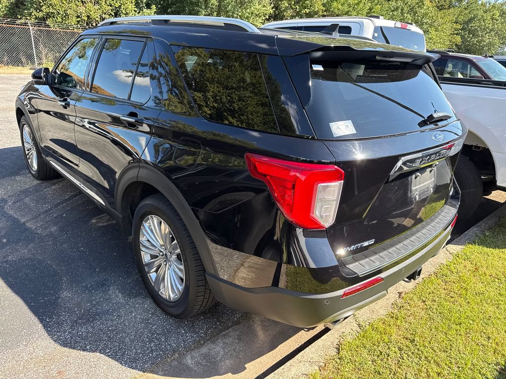 Used 2021 Ford Explorer Limited w/ Equipment Group 301A AWD/4WD image 12