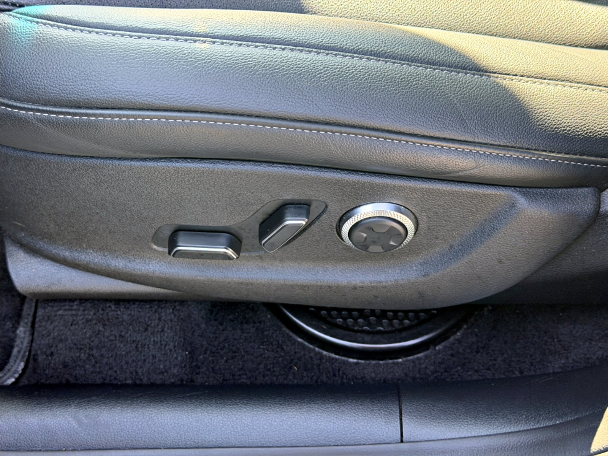 Used 2025 Genesis GV80 2.5T Standard AWD/4WD image 20