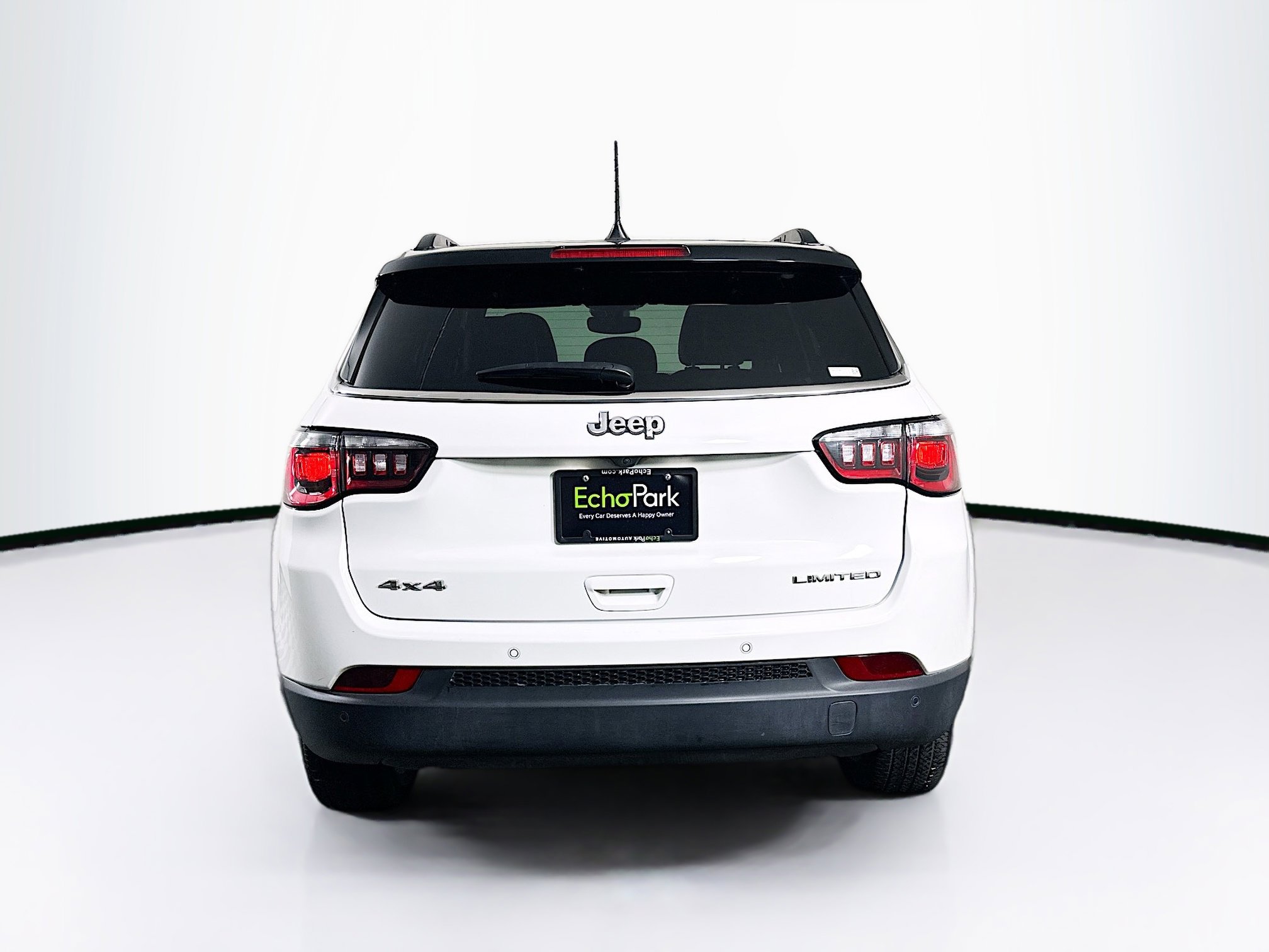 Used 2025 Jeep Compass Limited image 7