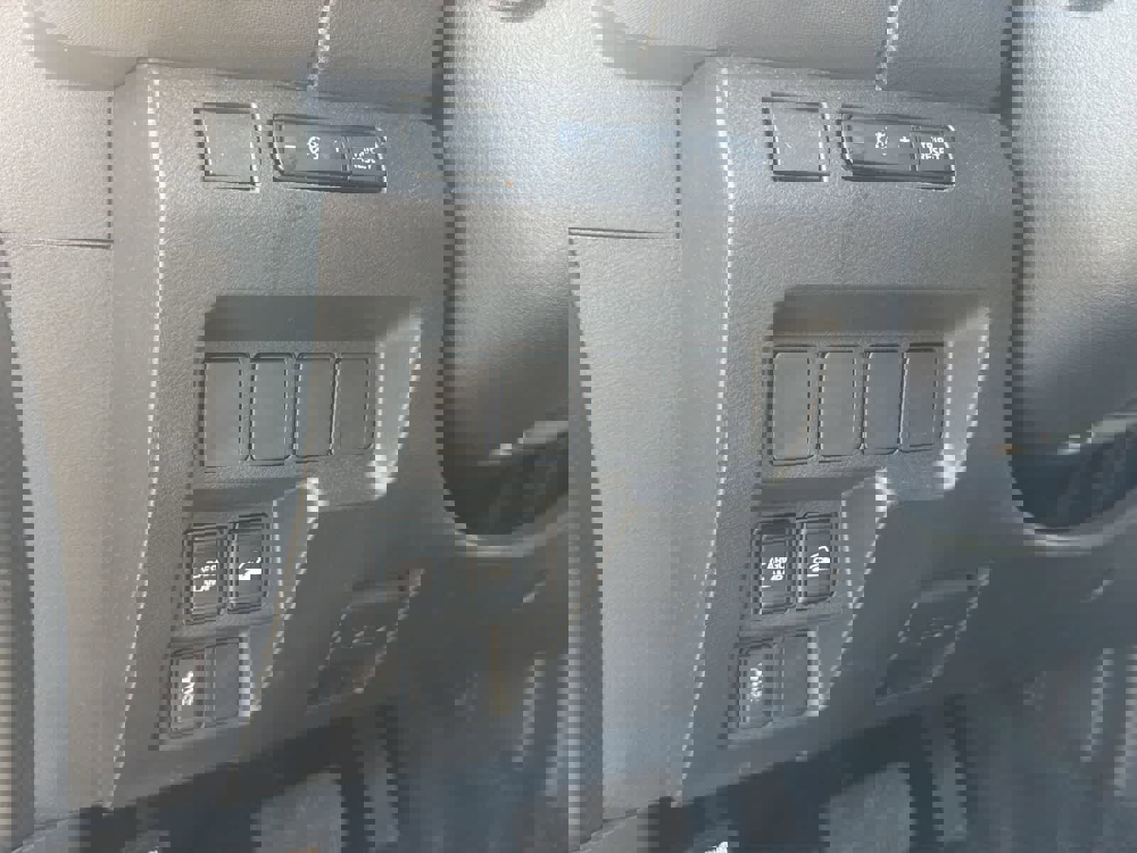 Used 2024 Nissan Frontier SV image 9