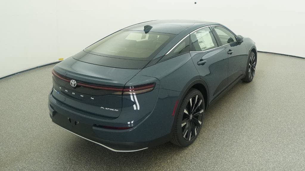 New 2026 Toyota Crown Platinum AWD/4WD image 8