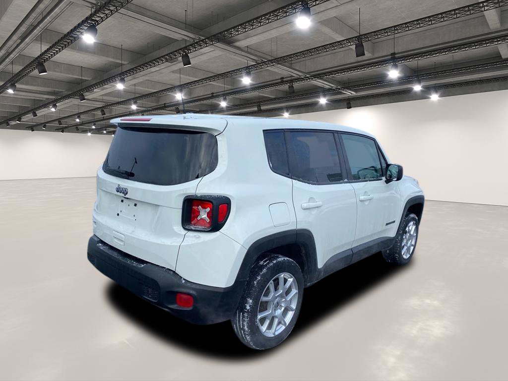 Used 2023 Jeep Renegade Latitude AWD/4WD image 7
