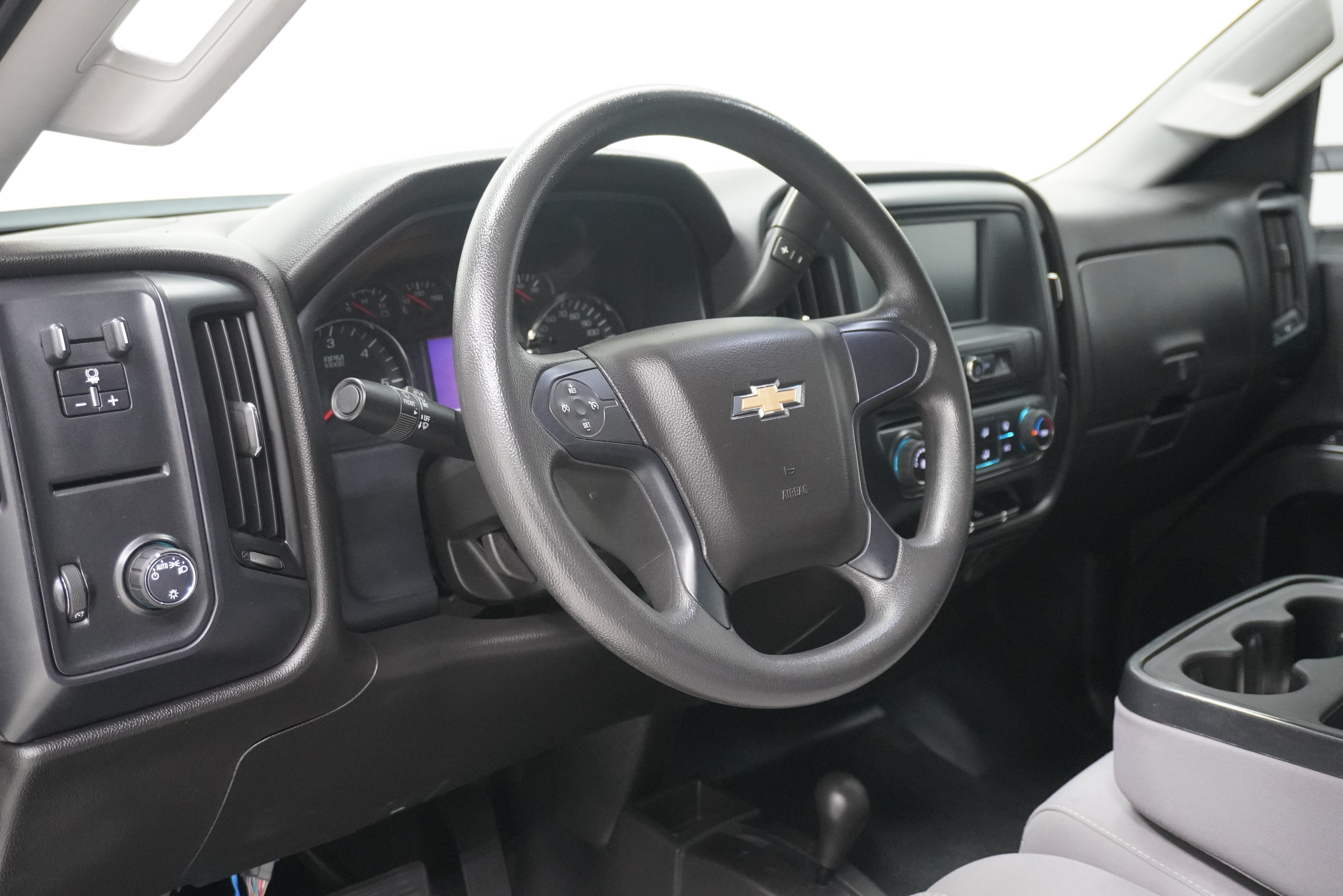 Used 2017 Chevrolet Silverado 3500 W/T AWD/4WD image 9