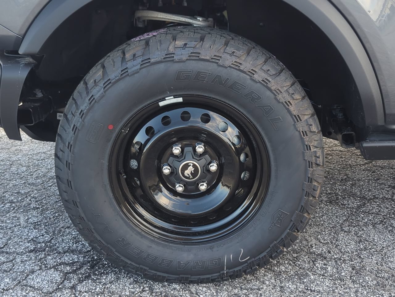 New 2026 Ford Bronco Big Bend w/ Black Diamond Package AWD/4WD image 9