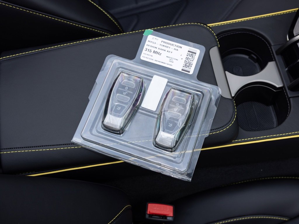 New 2026 Aston Martin V8 Vantage Coupe image 39