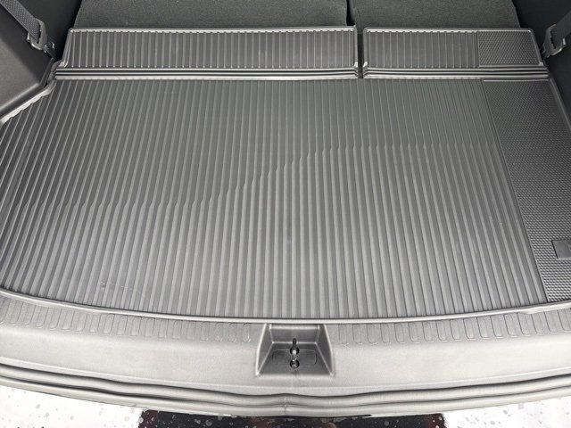 New 2026 Buick Enclave Sport Touring w/ Power Package image 17