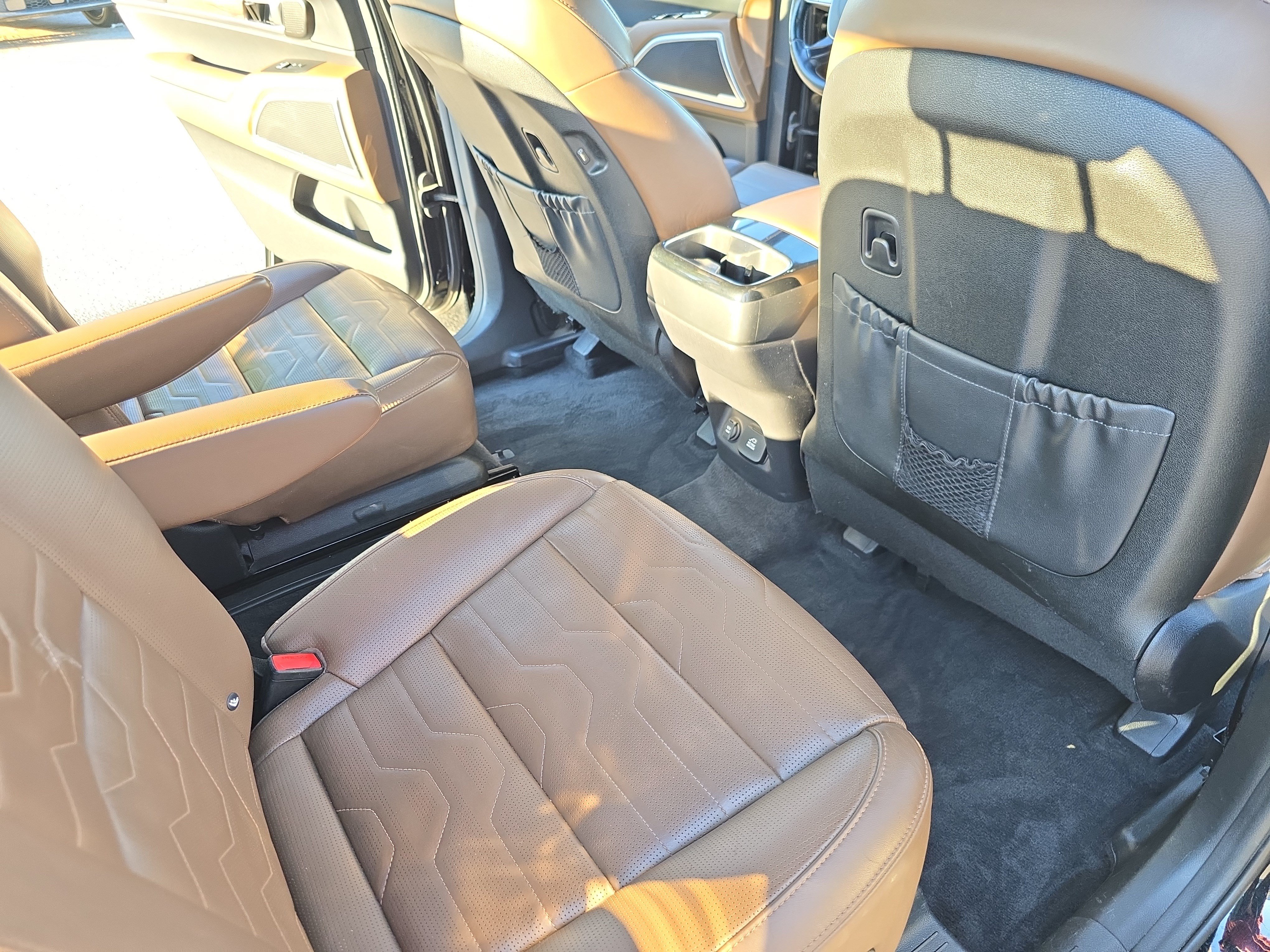 Used 2020 Kia Telluride SX w/ SX Prestige Package AWD/4WD image 11