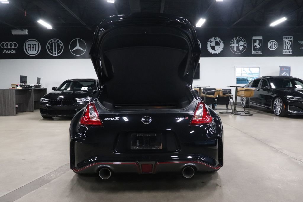 Used 2020 Nissan 370Z NISMO image 23