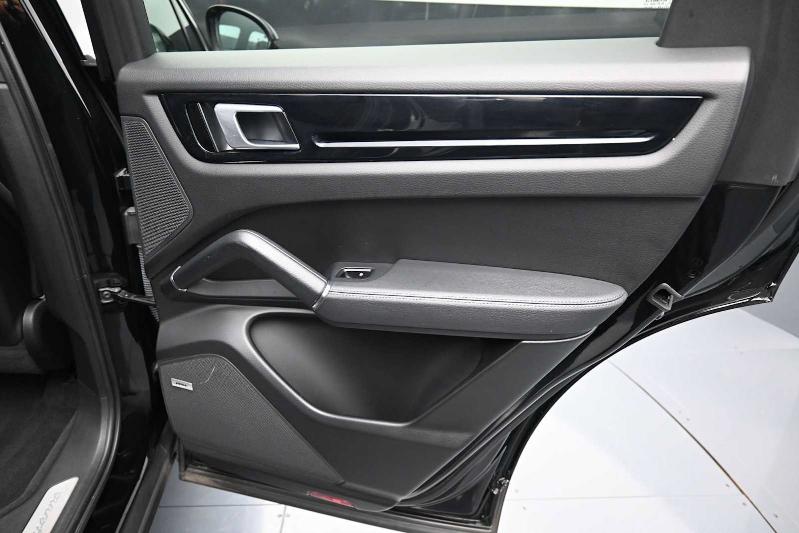 Certified 2021 Porsche Cayenne AWD/4WD image 19