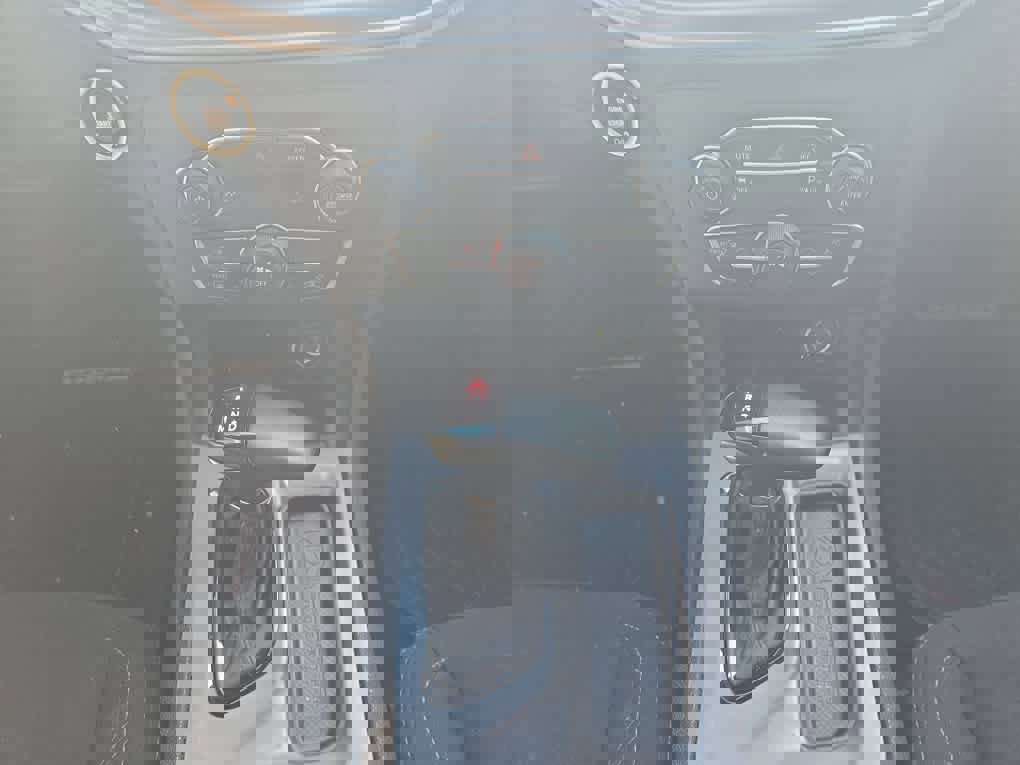 Used 2023 Dodge Charger SXT w/ Blacktop Package image 11