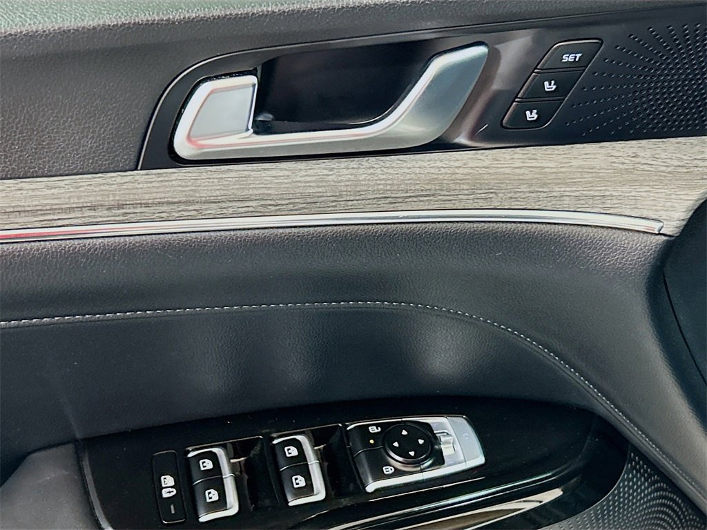 Used 2025 Kia K5 EX image 16