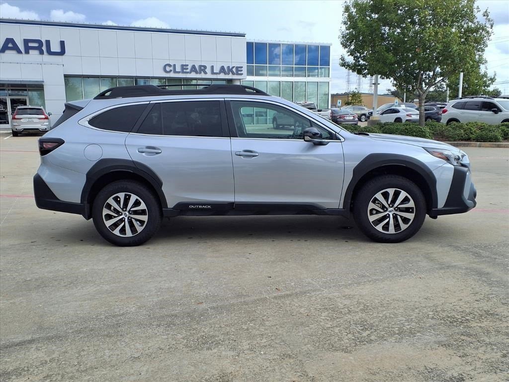 Used 2025 Subaru Outback Premium w/ Popular Package #1A image 19