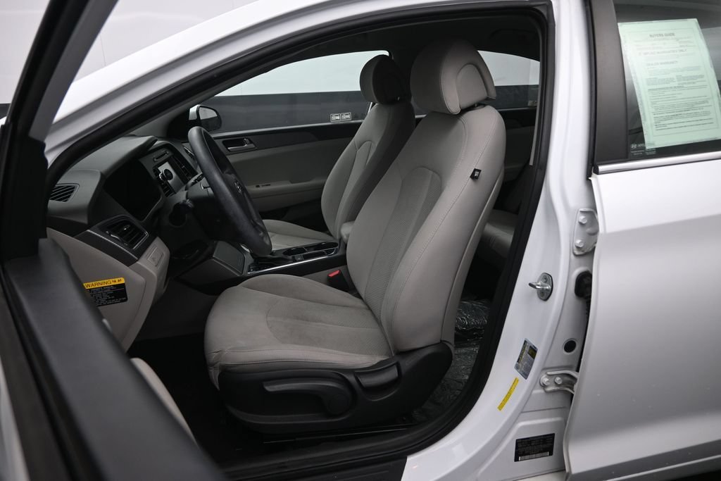 Used 2016 Hyundai Sonata SE FWD image 21