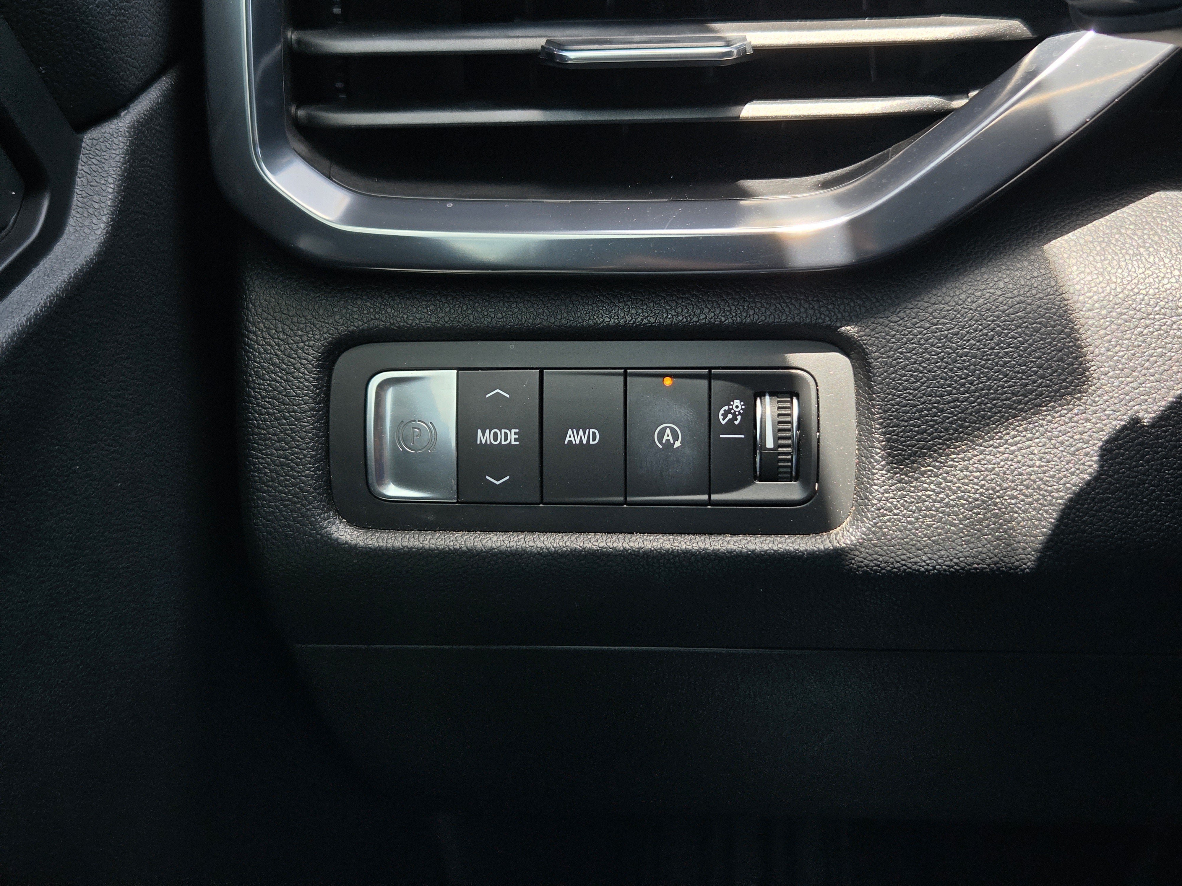 Used 2024 GMC Acadia AT4 w/ Luxury Package AWD/4WD image 26