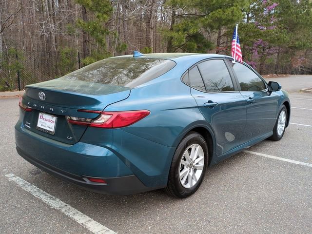 Used 2026 Toyota Camry LE image 4
