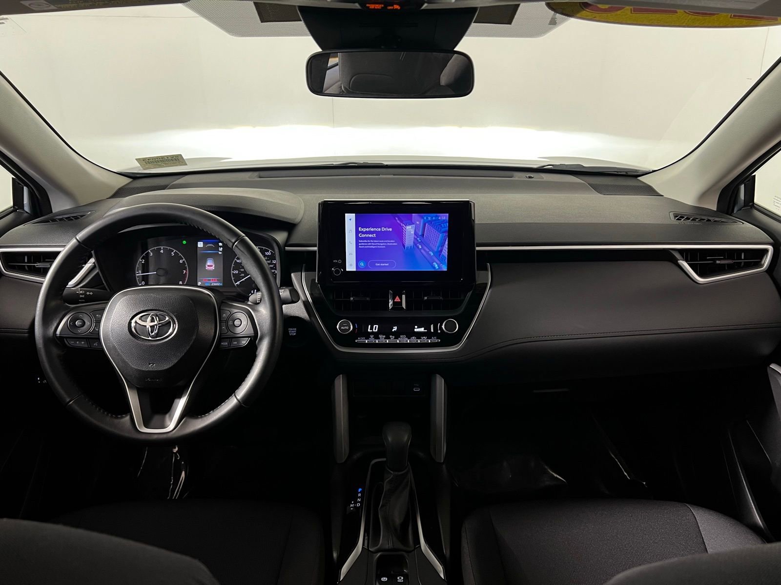 Certified 2025 Toyota Corolla Cross LE image 23