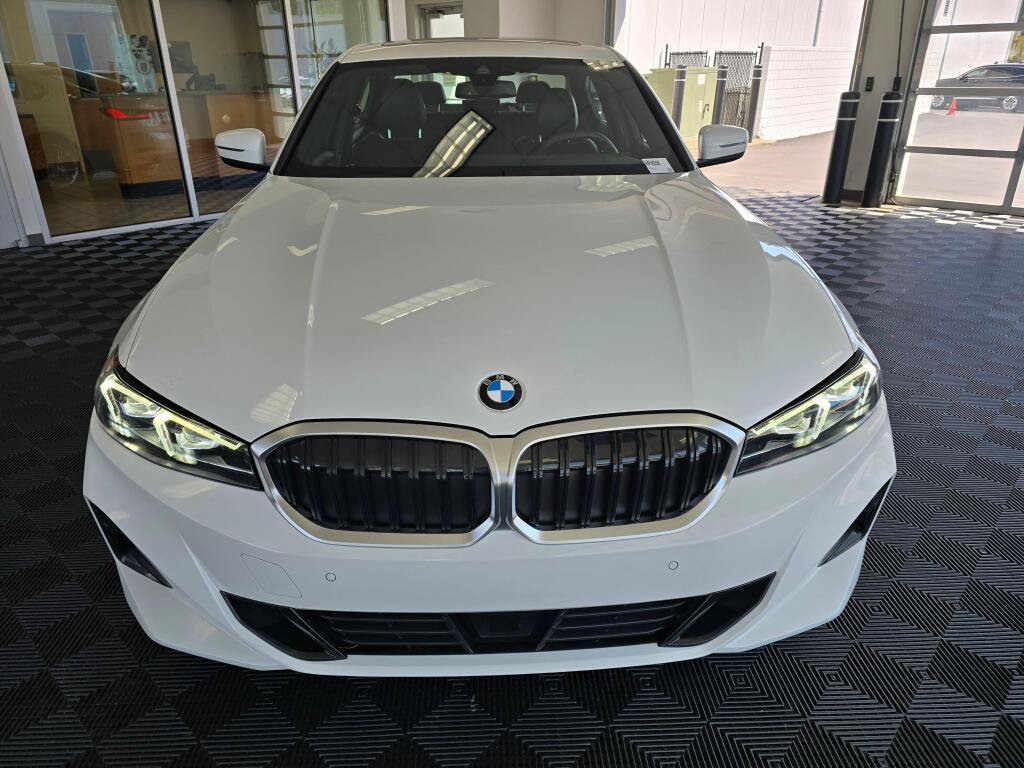 Used 2025 BMW 330i Sedan RWD image 8