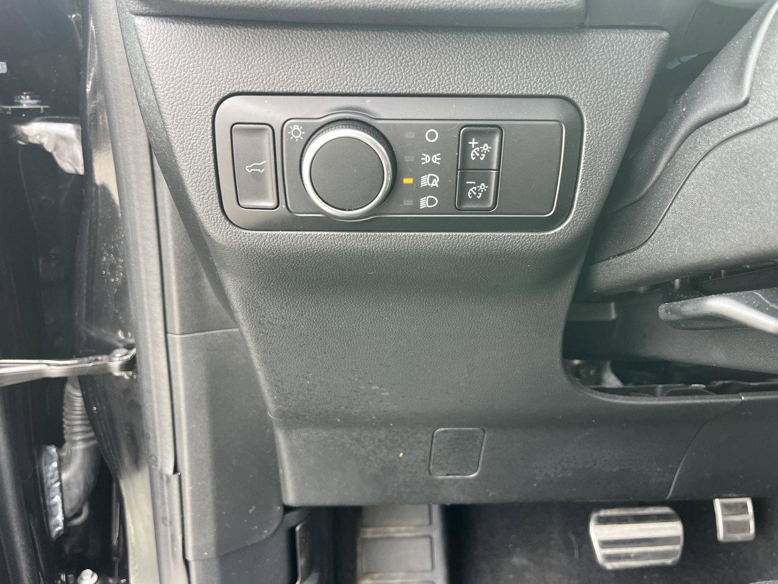 Used 2023 Ford Escape ST-Line image 13