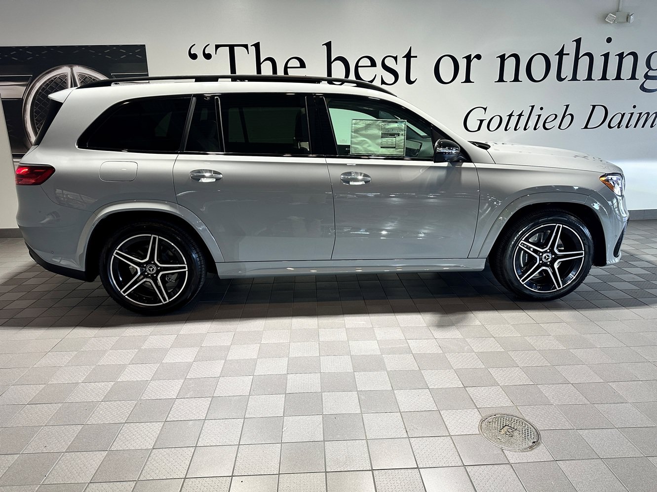 New 2026 Mercedes-Benz GLS 450 4MATIC image 3