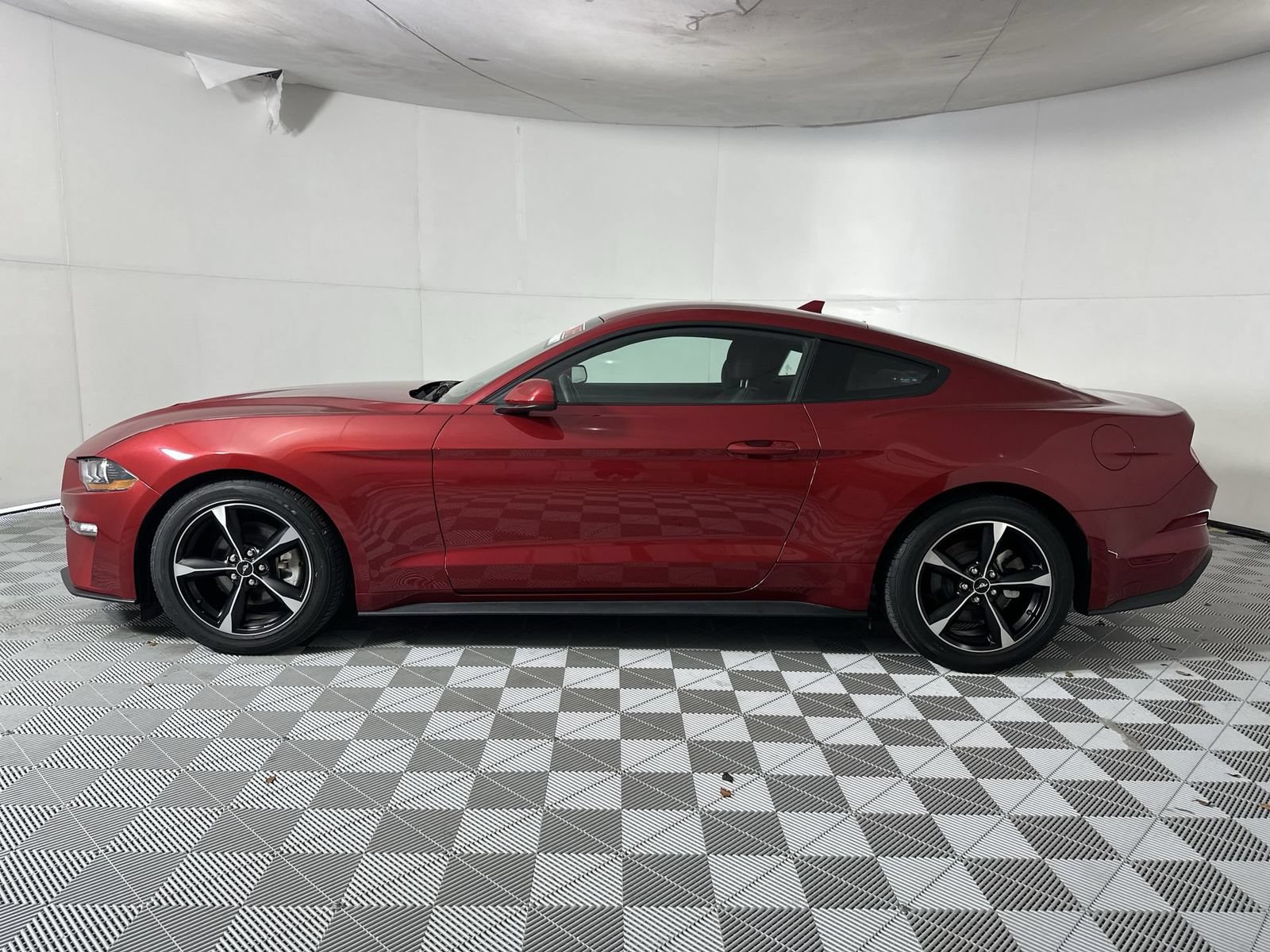 Used 2022 Ford Mustang Coupe w/ Equipment Group 101A RWD image 5