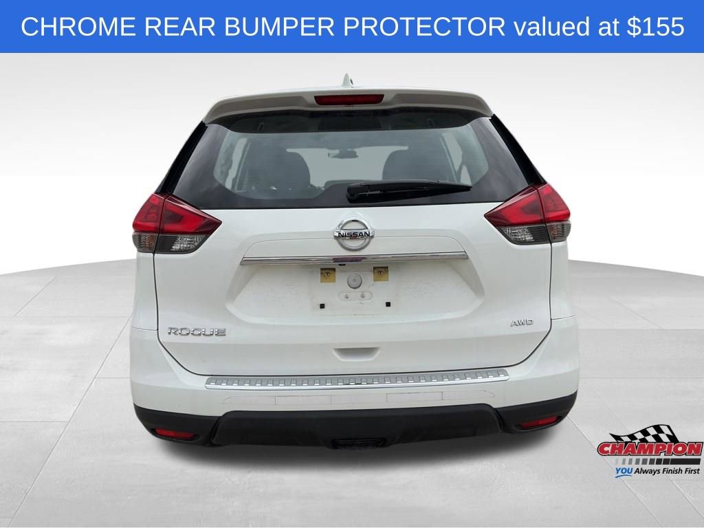 Used 2018 Nissan Rogue S AWD/4WD image 5