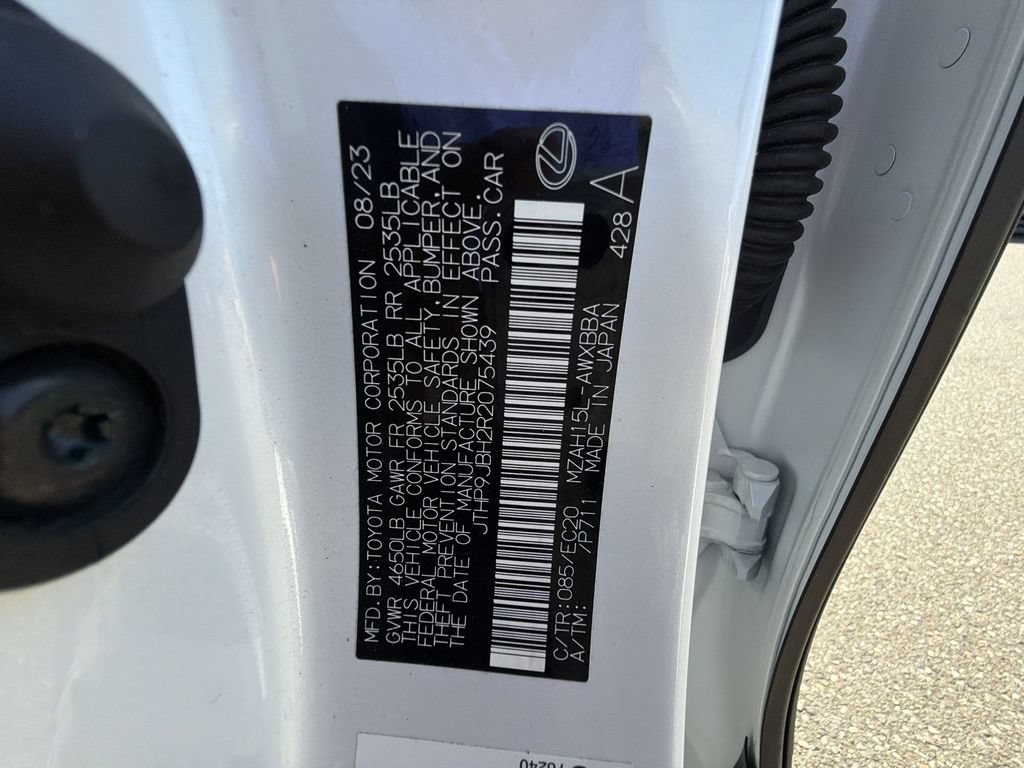 Used 2024 Lexus UX 250h AWD w/ Premium Package image 29