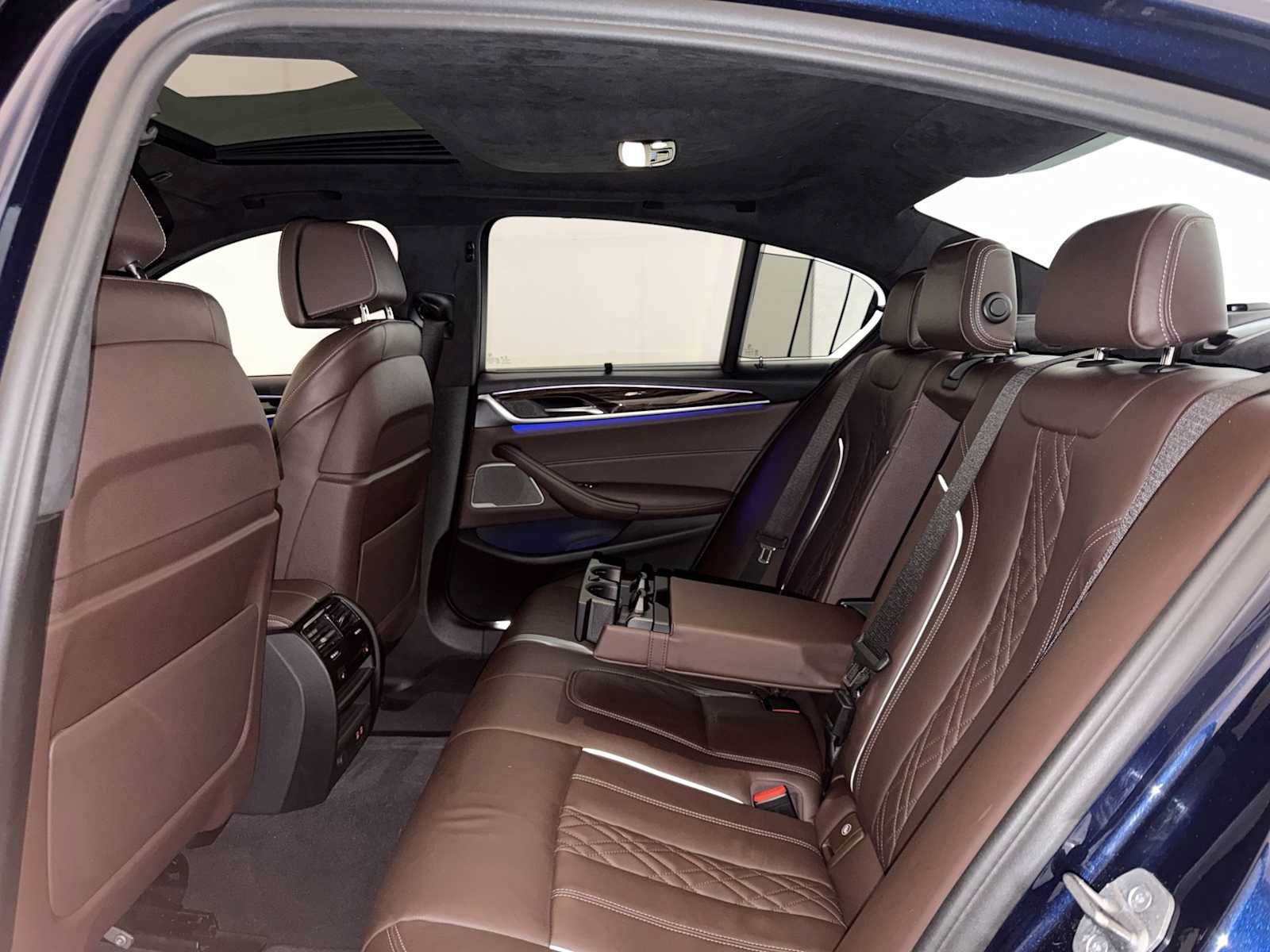 Used 2022 BMW M550i xDrive w/ Executive Package AWD/4WD image 21