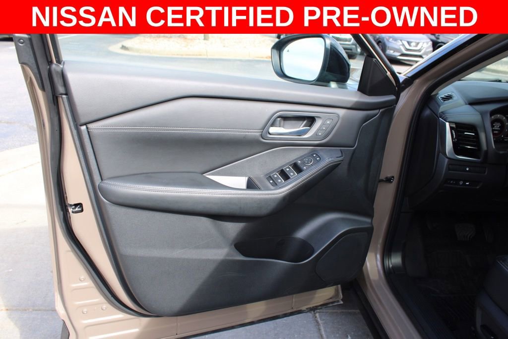 Certified 2024 Nissan Rogue SL w/ SL Premium Package image 20