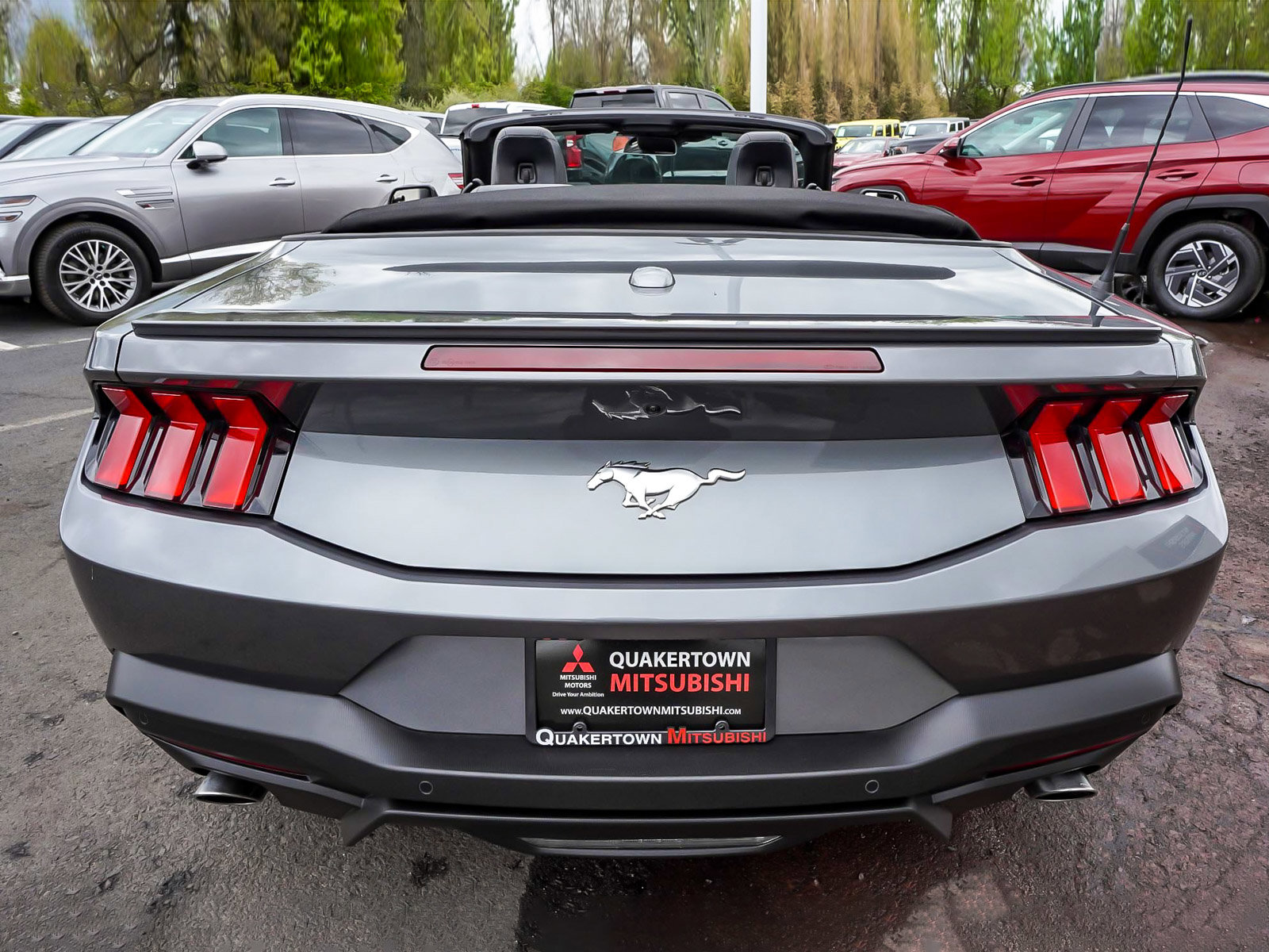 Used 2025 Ford Mustang Premium RWD image 8