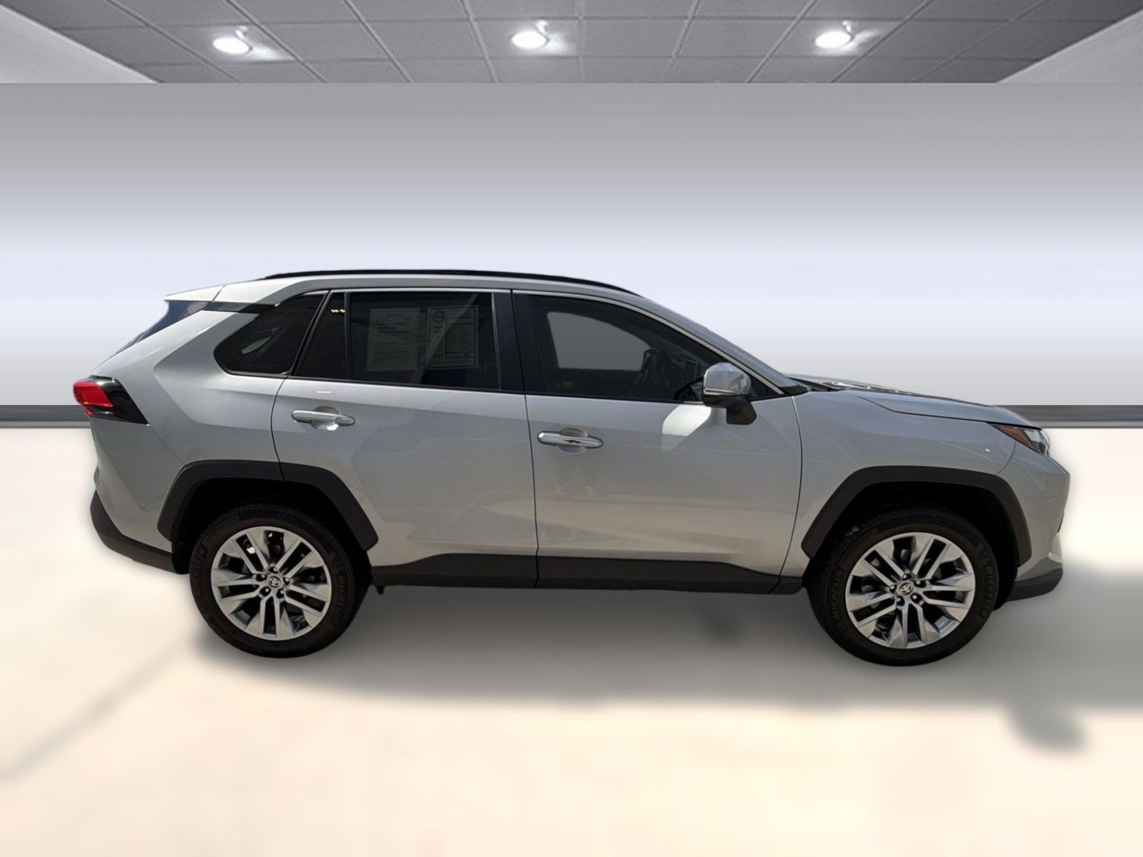 Used 2022 Toyota RAV4 Limited w/ Limited Grade Weather Package FWD image 8