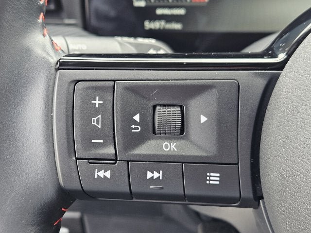 Used 2025 Nissan Kicks SR AWD/4WD image 31