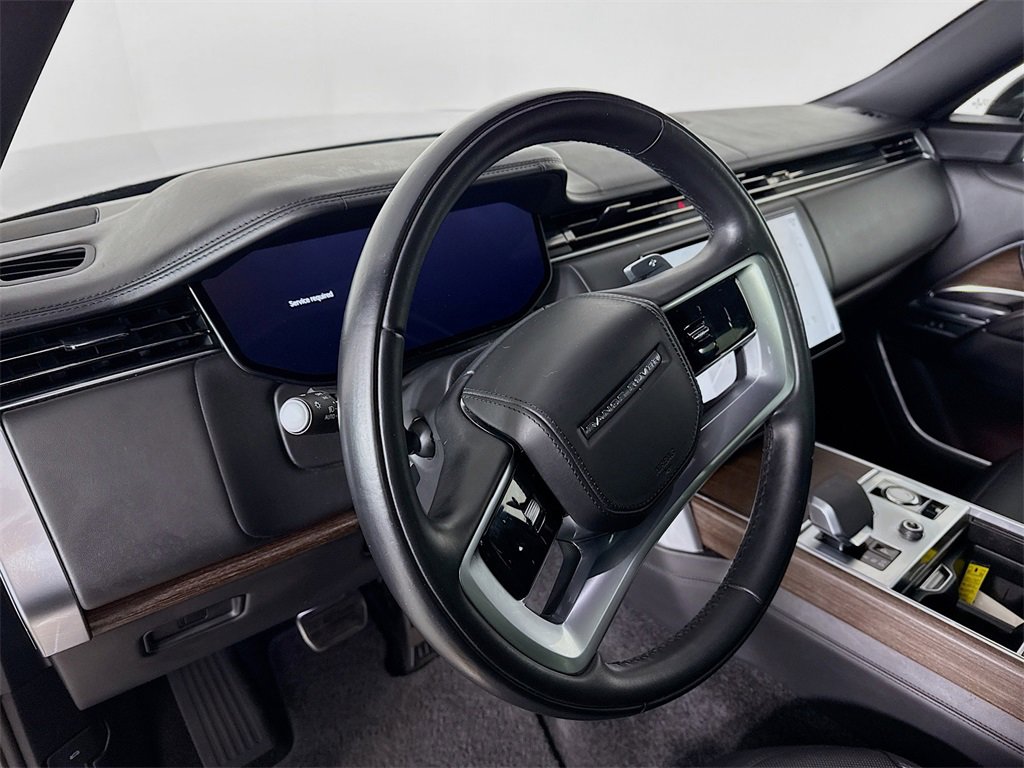 Used 2023 Land Rover Range Rover SE image 4