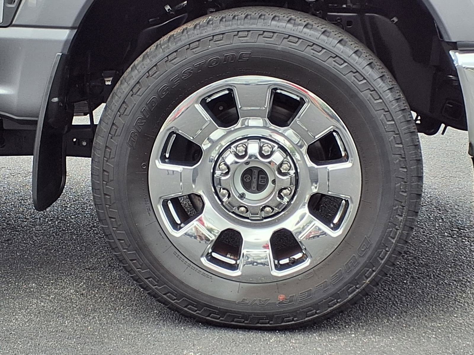 Used 2024 Ford F350 Lariat w/ Lariat Ultimate Package AWD/4WD image 33